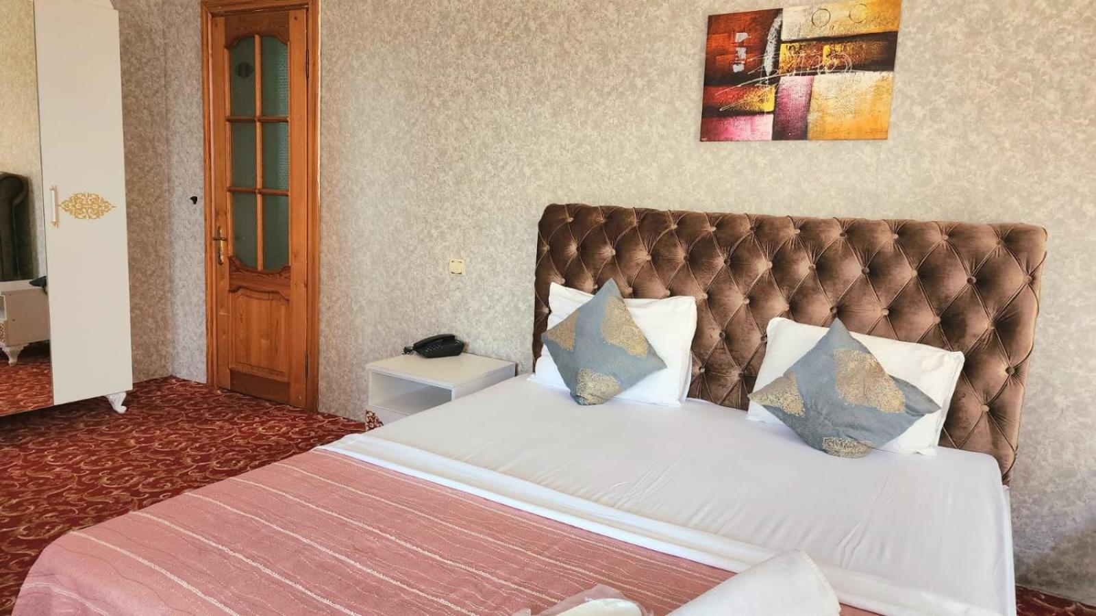 Family Soffia Hotel Old City Baku Eksteriør billede